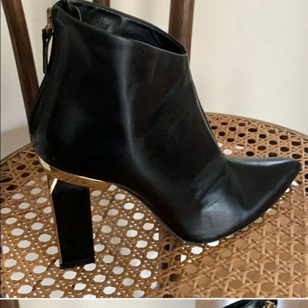 Zara Leather Booties Size 40 / 9